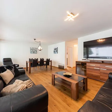 Joe's Am Bolgen Apartment Davos